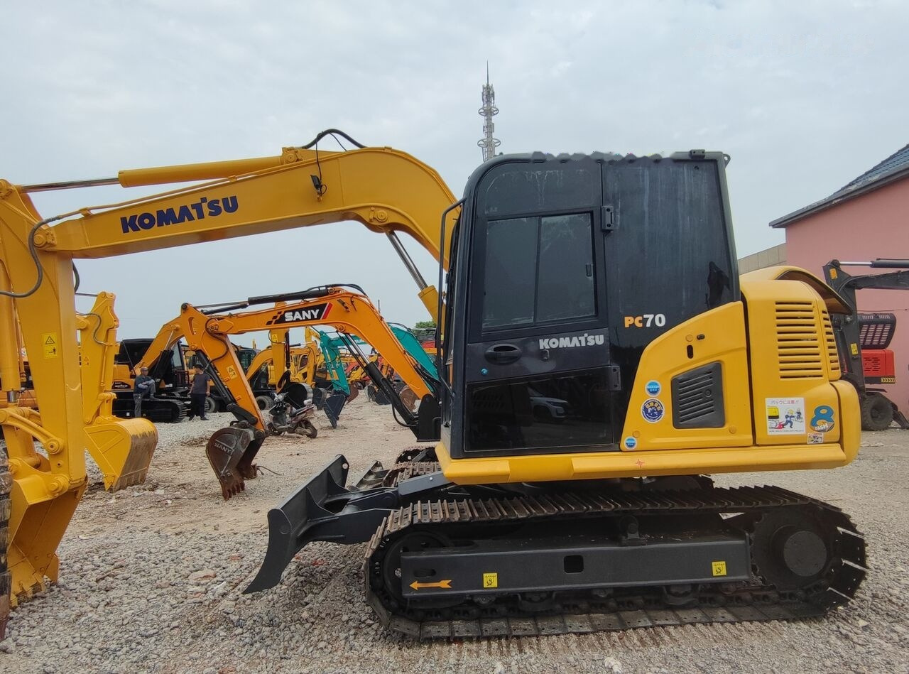 Komatsu PC70-8 - Мини-экскаватор: фото 1 Komatsu PC70-8 - Мини-экскаватор: фото 1
