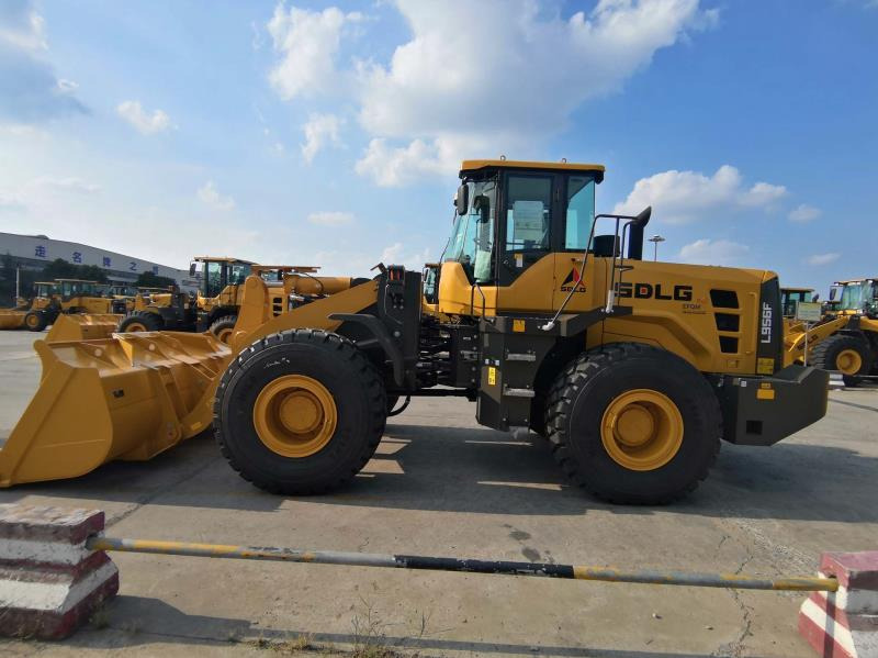 SDLG 956F - Колёсный погрузчик: фото 1 SDLG 956F - Колёсный погрузчик: фото 1