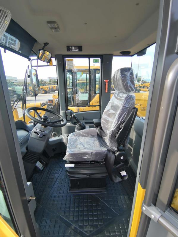 SDLG 956F - Колёсный погрузчик: фото 3 SDLG 956F - Колёсный погрузчик: фото 3