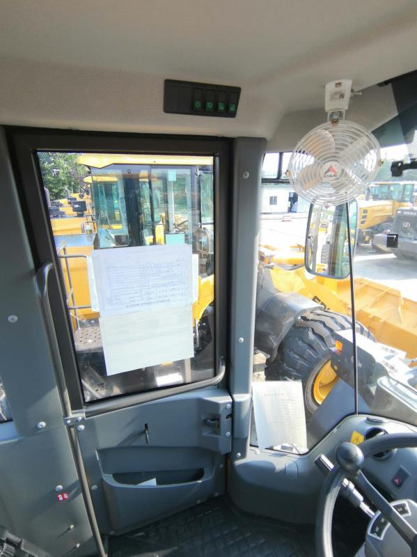 SDLG 956F - Колёсный погрузчик: фото 5 SDLG 956F - Колёсный погрузчик: фото 5