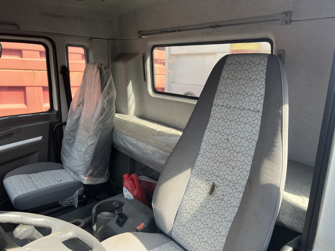 Самосвал SHACMAN M3000: фото 8