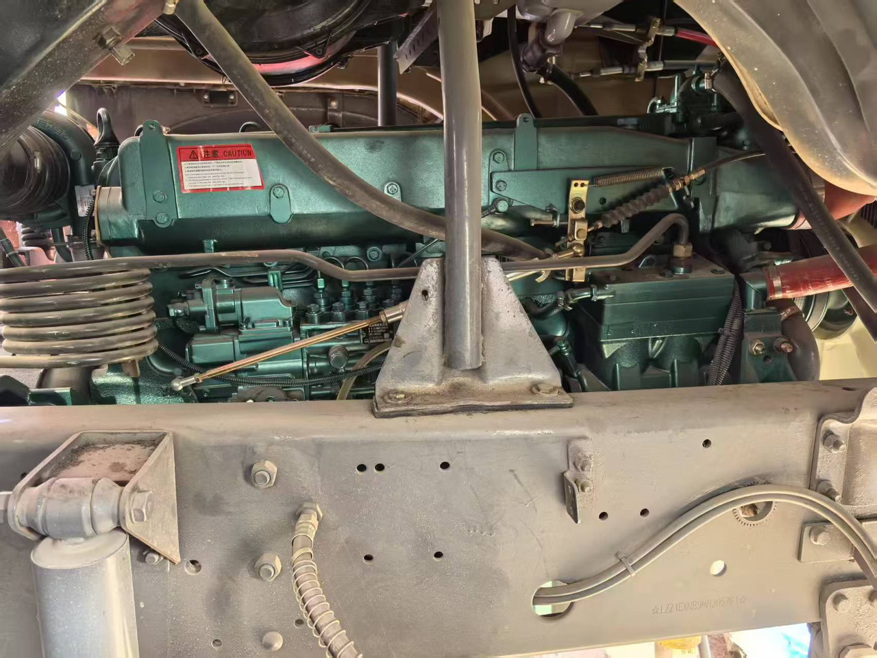 SINOTRUK HOWO 8x4 - Самосвал: фото 4 SINOTRUK HOWO 8x4 - Самосвал: фото 4