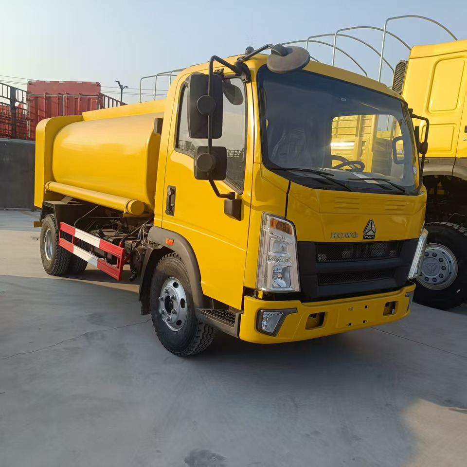SINOTRUK HOWO - Грузовик-цистерна: фото 1 SINOTRUK HOWO - Грузовик-цистерна: фото 1