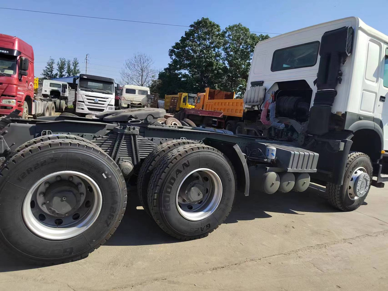 Тягач SINOTRUK HOWO trailer ead: фото 6