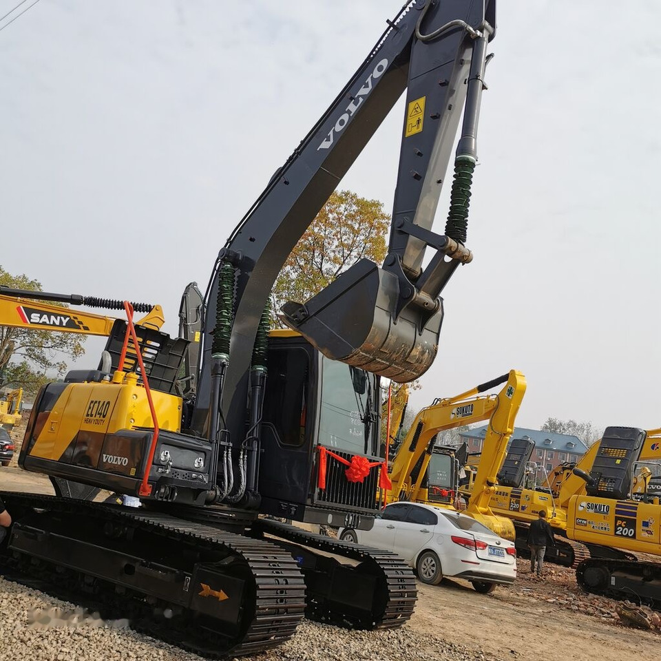 Volvo EC140 - Гусеничный экскаватор: фото 3 Volvo EC140 - Гусеничный экскаватор: фото 3