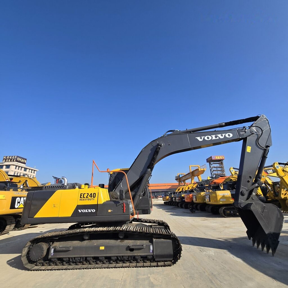 Volvo EC240 - Гусеничный экскаватор: фото 4 Volvo EC240 - Гусеничный экскаватор: фото 4