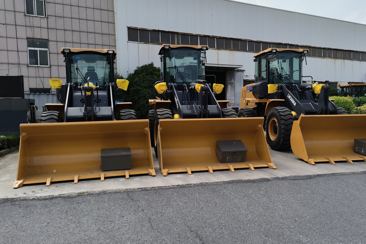 XCMG LW300KN - Колёсный погрузчик: фото 4 XCMG LW300KN - Колёсный погрузчик: фото 4