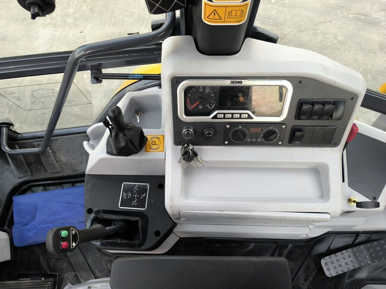 Новый Экскаватор-погрузчик XCMG XC870K New machine: фото 11