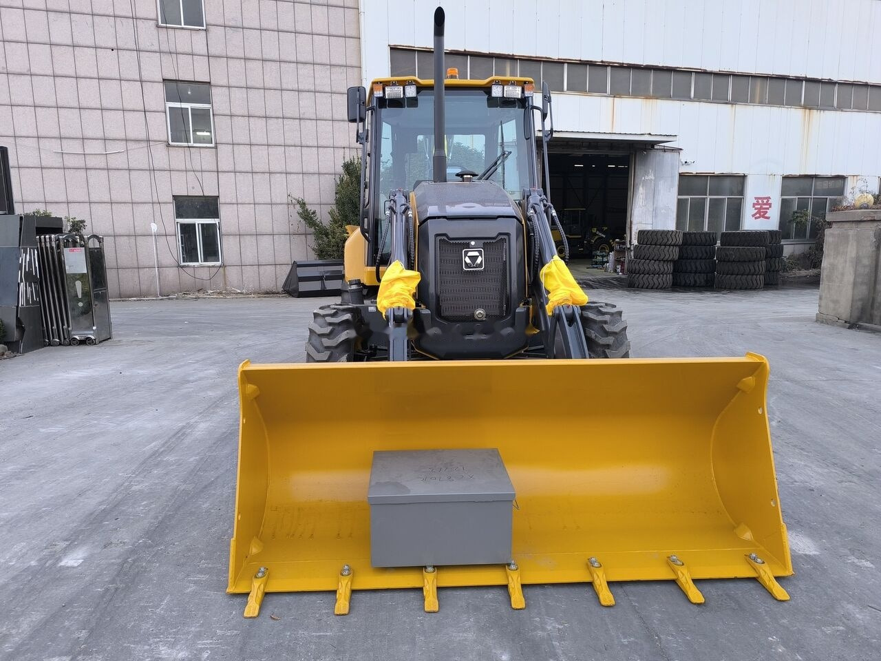 Новый Экскаватор-погрузчик XCMG XC870K New machine: фото 7