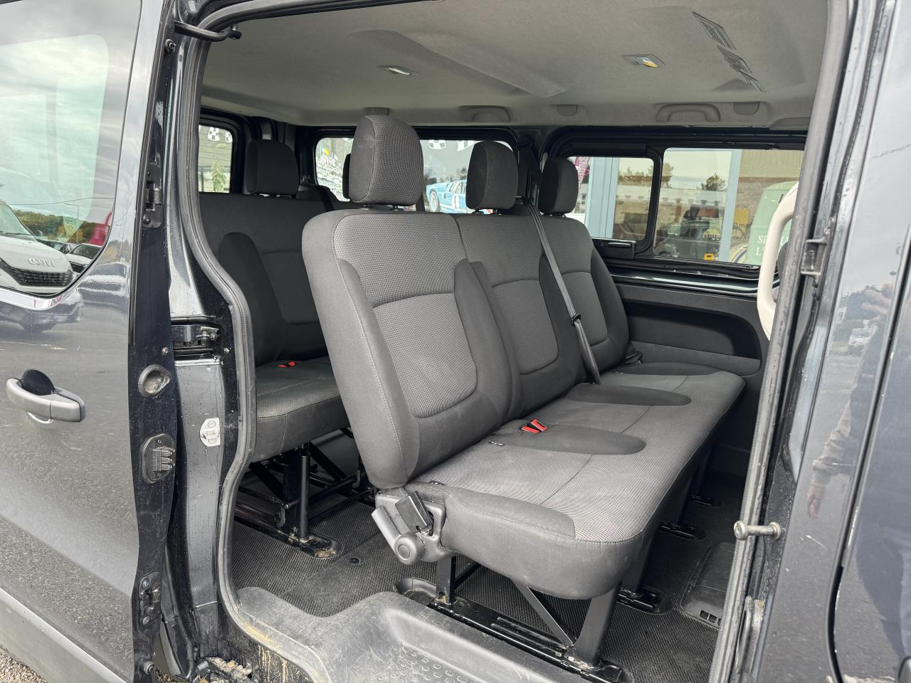 RENAULT Trafic L2 2.0 Energy dCi - 150 - S&S III COMBI Combi Zen L2H1 PHASE 3 - Другая техника: фото 5 RENAULT Trafic L2 2.0 Energy dCi - 150 - S&S III COMBI Combi Zen L2H1 PHASE 3 - Другая техника: фото 5