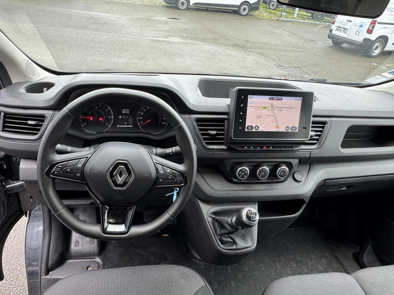 RENAULT Trafic L2 2.0 Energy dCi - 150 - S&S III COMBI Combi Zen L2H1 PHASE 3 - Другая техника: фото 3 RENAULT Trafic L2 2.0 Energy dCi - 150 - S&S III COMBI Combi Zen L2H1 PHASE 3 - Другая техника: фото 3