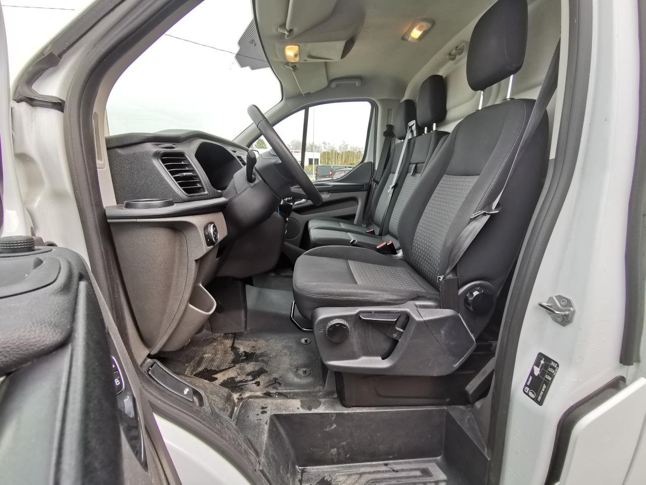 FORD TRANSIT CUSTOM L2H1 2.0 ECOBLUE 130 CH - Цельнометаллический фургон: фото 5 FORD TRANSIT CUSTOM L2H1 2.0 ECOBLUE 130 CH - Цельнометаллический фургон: фото 5