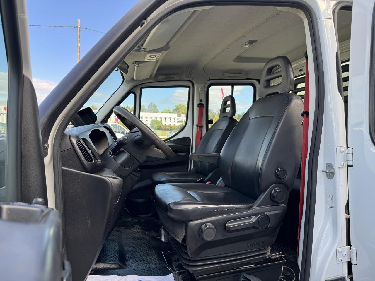 IVECO Daily 35 C 16 D S&S (Quad-Leaf) CHASSIS DOUBLE CABINE 2014 35C/35S CHASSIS CABINE DOUBLE Chassi - Малотоннажный самосвал, Грузопассажирский фургон: фото 4 IVECO Daily 35 C 16 D S&S (Quad-Leaf) CHASSIS DOUBLE CABINE 2014 35C/35S CHASSIS CABINE DOUBLE Chassi - Малотоннажный самосвал, Грузопассажирский фургон: фото 4