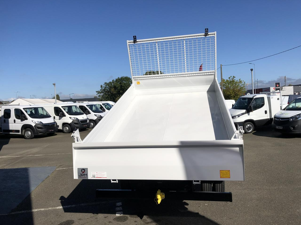 IVECO Daily 35 C 16H BENNE + COFFRE 3.0 160CH - Малотоннажный самосвал: фото 4 IVECO Daily 35 C 16H BENNE + COFFRE 3.0 160CH - Малотоннажный самосвал: фото 4