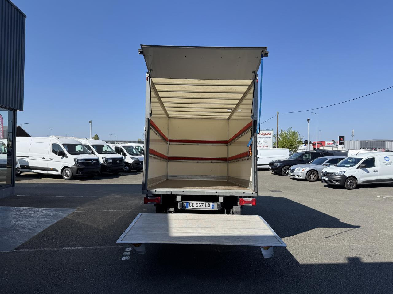 Iveco Daily 35 C 16 CAISSE HAYON 20M3 - Фургон с закрытым кузовом: фото 3 Iveco Daily 35 C 16 CAISSE HAYON 20M3 - Фургон с закрытым кузовом: фото 3