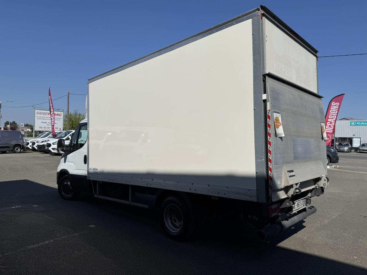 Фургон с закрытым кузовом Iveco Daily 35 C 16 CAISSE HAYON 20M3: фото 8