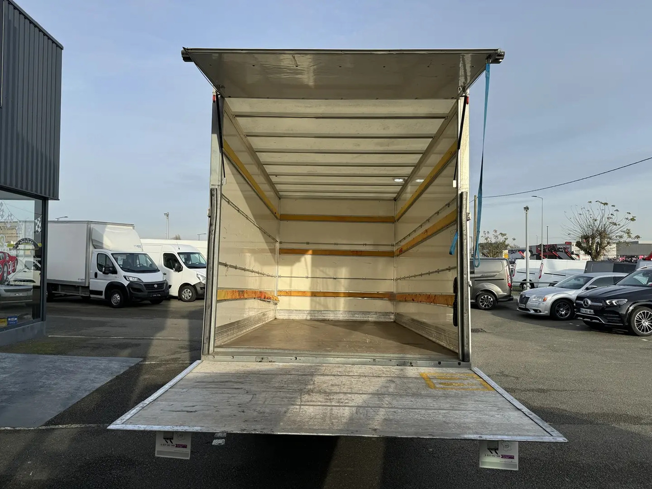 Iveco Daily 35C16 D EMPATTEMENT 4100 - Фургон с закрытым кузовом: фото 3 Iveco Daily 35C16 D EMPATTEMENT 4100 - Фургон с закрытым кузовом: фото 3