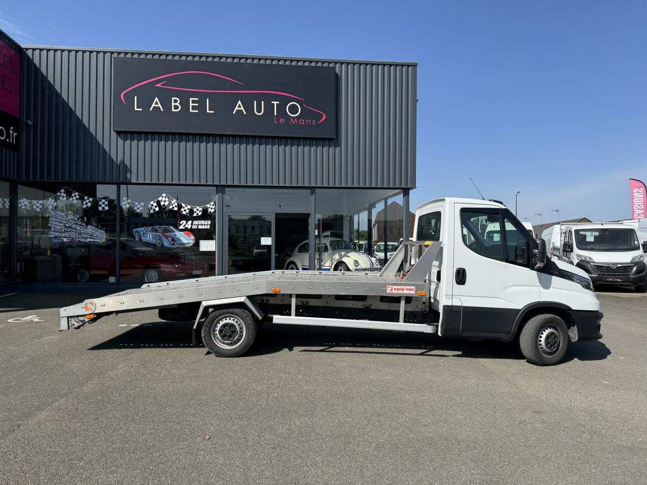 Iveco Daily IVECO PORTE VOITURE DEPANNEUSE 35 S 16 3L0 160 CH EMPATTEMENT 4100 PLATEAU FIX'ALU EQUIP'M - Автовоз: фото 1 Iveco Daily IVECO PORTE VOITURE DEPANNEUSE 35 S 16 3L0 160 CH EMPATTEMENT 4100 PLATEAU FIX'ALU EQUIP'M - Автовоз: фото 1