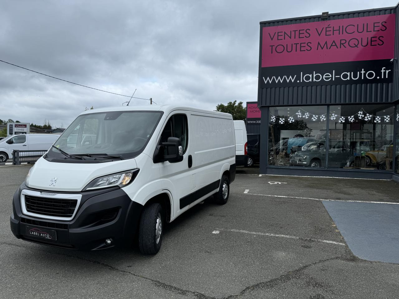 Цельнометаллический фургон PEUGEOT boxer 333 L1H1 2.2 BLUEHDI S&S 140CH ASPHALT: фото 6