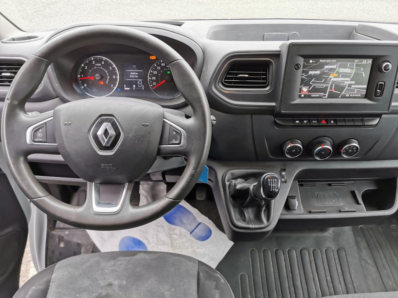 RENAULT Master Grand Confort F3500 L2H2 2.3 Blue dCi - 150 III CABINE APPROFONDIE Cabine approfondie L2H2 T - Цельнометаллический фургон: фото 4 RENAULT Master Grand Confort F3500 L2H2 2.3 Blue dCi - 150 III CABINE APPROFONDIE Cabine approfondie L2H2 T - Цельнометаллический фургон: фото 4