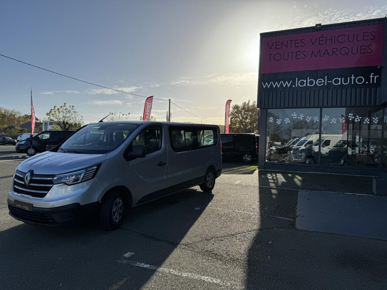 Грузопассажирский фургон RENAULT Trafic L2 2.0 Energy dCi - 150 - S&S III COMBI Combi Zen L2H1 PHASE 3: фото 7 Грузопассажирский фургон RENAULT Trafic L2 2.0 Energy dCi - 150 - S&S III COMBI Combi Zen L2H1 PHASE 3: фото 7