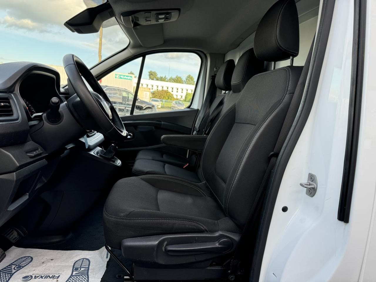 RENAULT Trafic L2H1 3000 Kg 2.0 Blue dCi - 130 III FOURGON Fourgon Grand Confort L2H1 PHASE 3 - Цельнометаллический фургон: фото 5 RENAULT Trafic L2H1 3000 Kg 2.0 Blue dCi - 130 III FOURGON Fourgon Grand Confort L2H1 PHASE 3 - Цельнометаллический фургон: фото 5