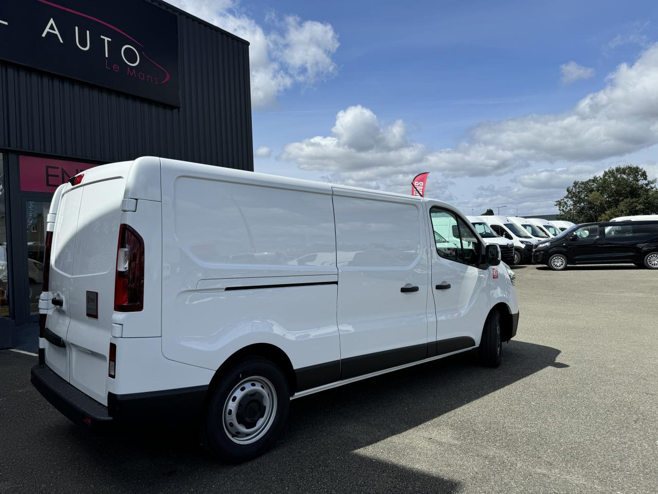 RENAULT Trafic L2H1 3000 Kg 2.0 Blue dCi - 150 2024 III FOURGON Fourgon Advance L2H1 PHASE 3 - Цельнометаллический фургон: фото 5 RENAULT Trafic L2H1 3000 Kg 2.0 Blue dCi - 150 2024 III FOURGON Fourgon Advance L2H1 PHASE 3 - Цельнометаллический фургон: фото 5