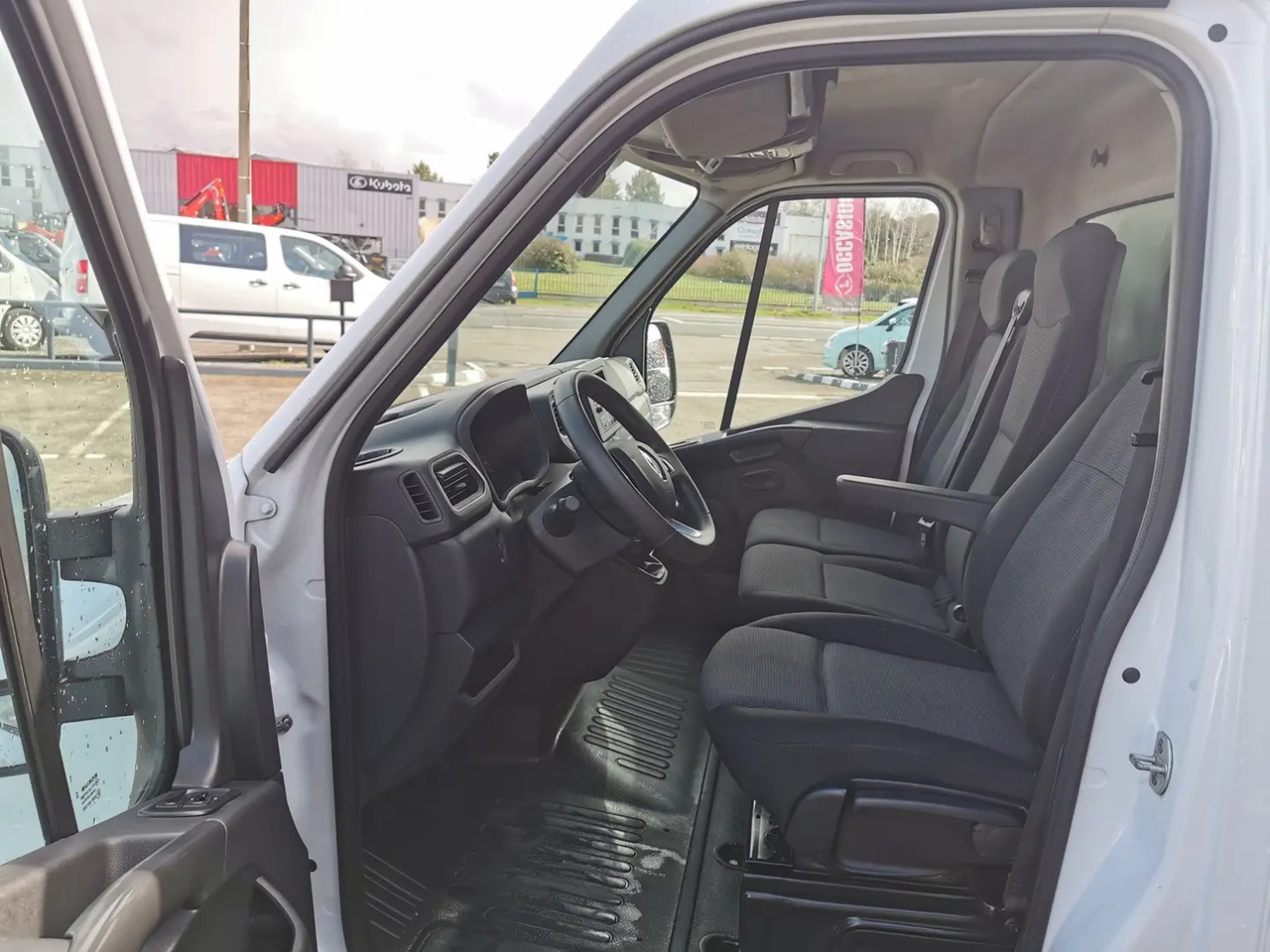 Renault Master R3500RJ L3 2.3 DCI 130CH + COFFRE CONFORT EUROVI - Малотоннажный самосвал: фото 5 Renault Master R3500RJ L3 2.3 DCI 130CH + COFFRE CONFORT EUROVI - Малотоннажный самосвал: фото 5