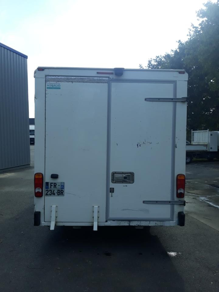 Renault Master 145.35 PC Caisse Blanchisserie - Фургон с закрытым кузовом: фото 5 Renault Master 145.35 PC Caisse Blanchisserie - Фургон с закрытым кузовом: фото 5