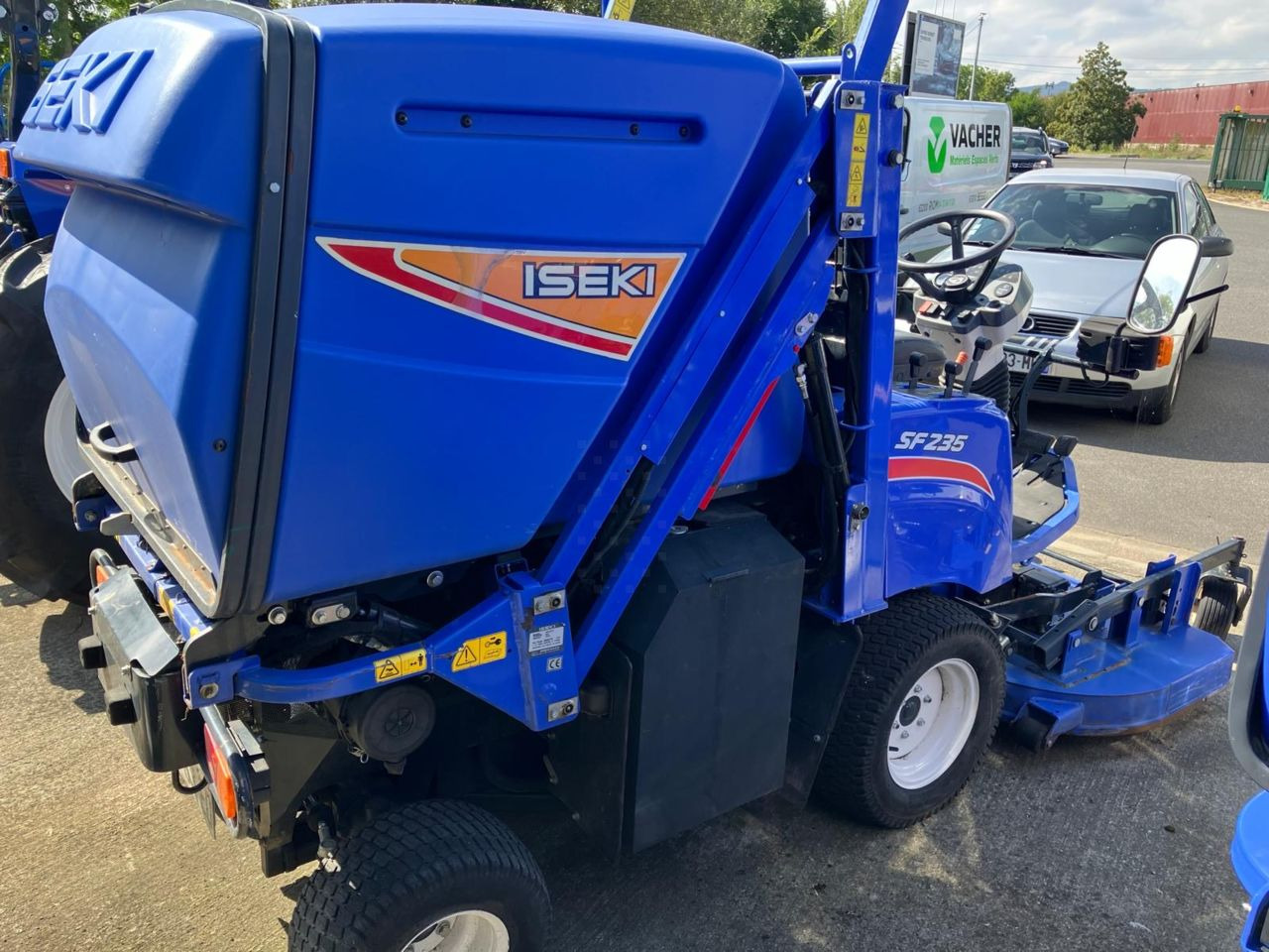 Iseki SF 235 - Газонокосилка: фото 2 Iseki SF 235 - Газонокосилка: фото 2