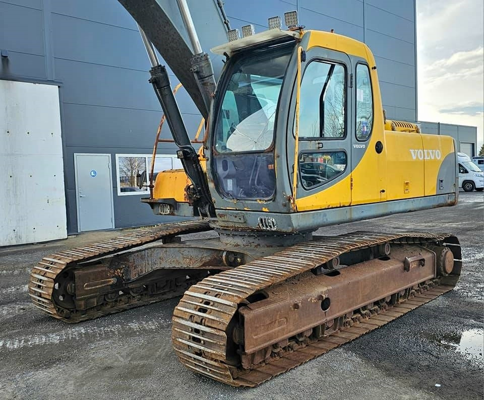 Гусеничный экскаватор Volvo EC 240 LC: фото 9