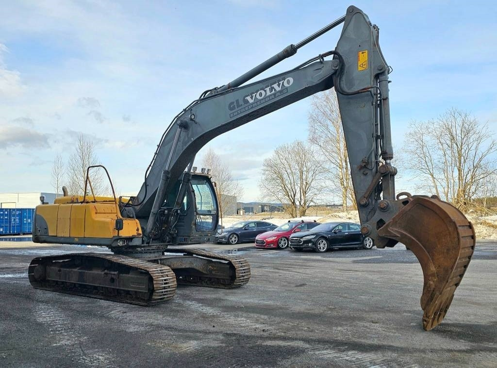 Гусеничный экскаватор Volvo EC 240 LC: фото 6