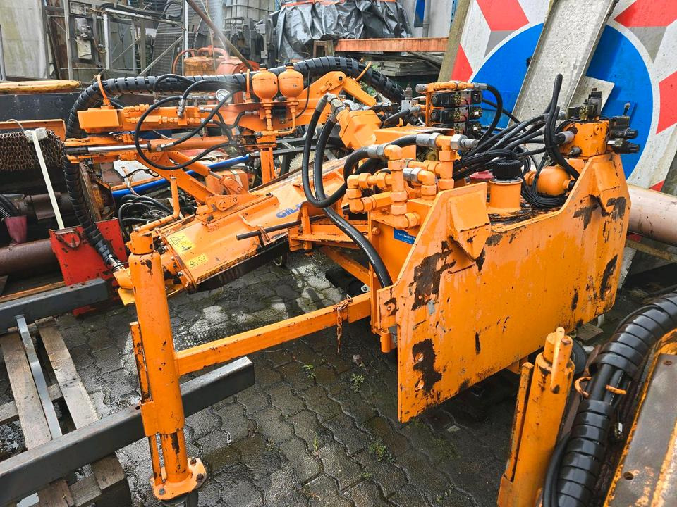 Gilbers GM 12 RL Randstreifenmäher Böschungsmulcher Böschungsmäher Seitenmulcher Mähausleger Dücker Mulag - Боковая косилка-измельчитель: фото 2 Gilbers GM 12 RL Randstreifenmäher Böschungsmulcher Böschungsmäher Seitenmulcher Mähausleger Dücker Mulag - Боковая косилка-измельчитель: фото 2