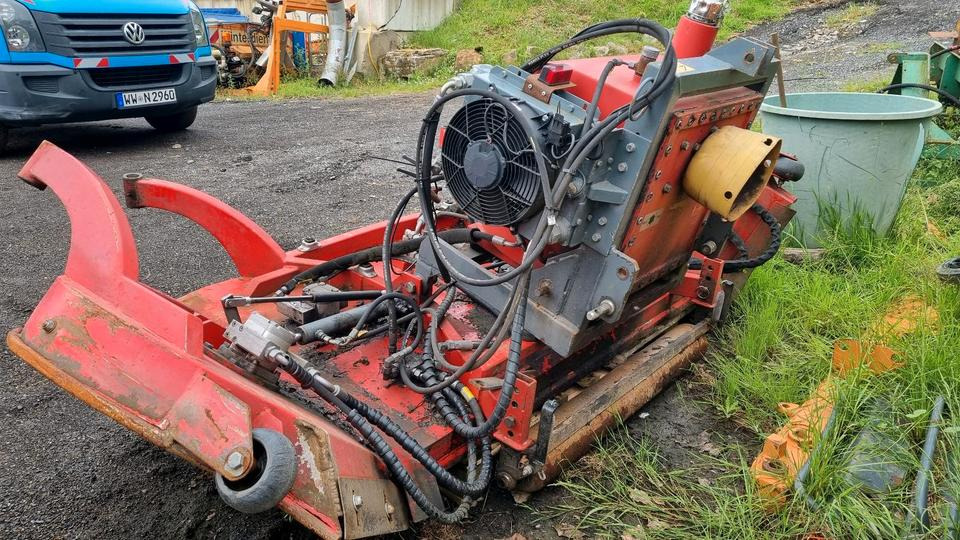Loipfinger T320KLM Mähwerk Mulchgerät Mulchmäher für Aebi Kubota Iseki Deutz Fendt - Газонокосилка: фото 3 Loipfinger T320KLM Mähwerk Mulchgerät Mulchmäher für Aebi Kubota Iseki Deutz Fendt - Газонокосилка: фото 3