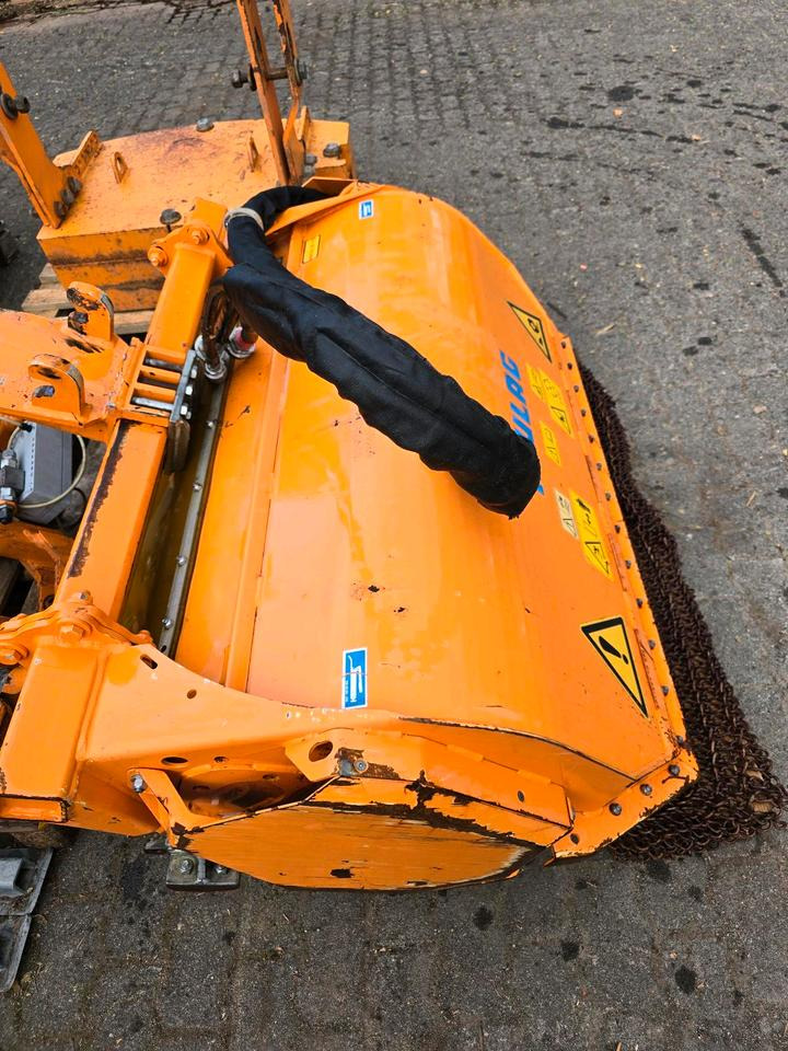 Neuwertiger Mulag GMK 1200 Mähkopf Grasmähkopf Mähkorb Mähausleger Böschungsmäher Böschungsmulcher FME MKM DUA UNA Dücker MHU 800 700 600 FMK - Косилка-измельчитель: фото 3 Neuwertiger Mulag GMK 1200 Mähkopf Grasmähkopf Mähkorb Mähausleger Böschungsmäher Böschungsmulcher FME MKM DUA UNA Dücker MHU 800 700 600 FMK - Косилка-измельчитель: фото 3