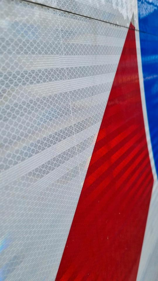 Прицеп Trebbiner Absperrtafel VZ616 LED Funkwarnmeldeanlage Absperrtafel Sperrwand Verkehrsleittafel Verkehrsleitanhänger Verkehrssicherungsanhänger Leitanhänger Leittafel Verkehrssicherung Nissen Horizont: фото 9