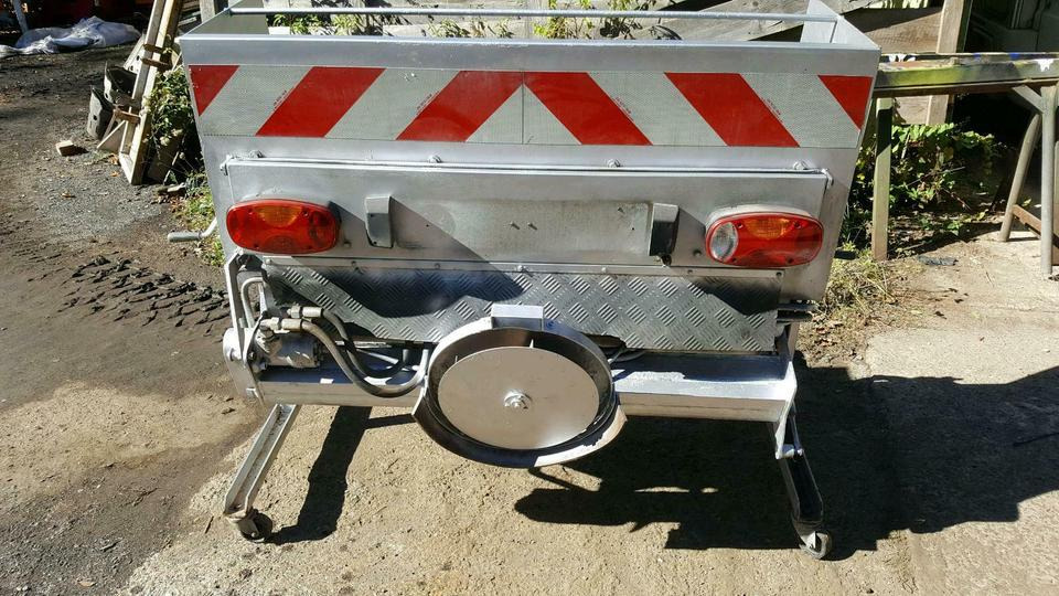Salzstreuer Schmidt Winterdienst Unimog Multicar Tremo Fendt deut - Разбрасыватель песка/ Соли: фото 3 Salzstreuer Schmidt Winterdienst Unimog Multicar Tremo Fendt deut - Разбрасыватель песка/ Соли: фото 3