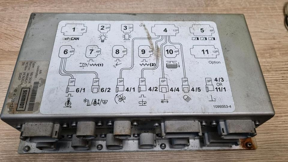 Schmidt NU 501K Job Controller Stratos Salzstreuer Rechner Bordcomputer Bedienung 3460425 - Блок управления для Коммунальной и специальной техники: фото 1 Schmidt NU 501K Job Controller Stratos Salzstreuer Rechner Bordcomputer Bedienung 3460425 - Блок управления для Коммунальной и специальной техники: фото 1