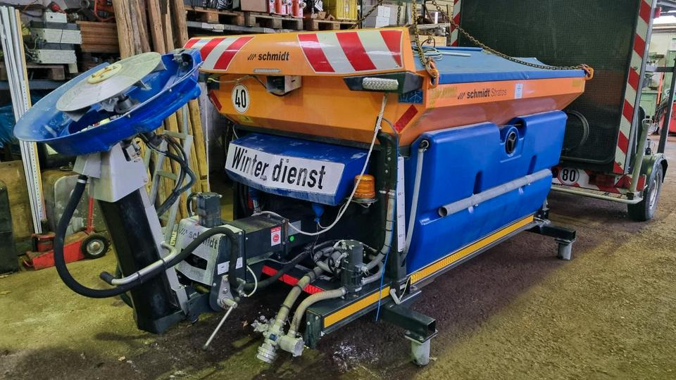 Schmidt Stratos S25K-21 Salzstreuer Salzsilo für Unimog Mercedes Benz 405 U427 430 423 530 527 318 Winterdienst Aebi Schneepflug - Разбрасыватель песка/ Соли: фото 1 Schmidt Stratos S25K-21 Salzstreuer Salzsilo für Unimog Mercedes Benz 405 U427 430 423 530 527 318 Winterdienst Aebi Schneepflug - Разбрасыватель песка/ Соли: фото 1