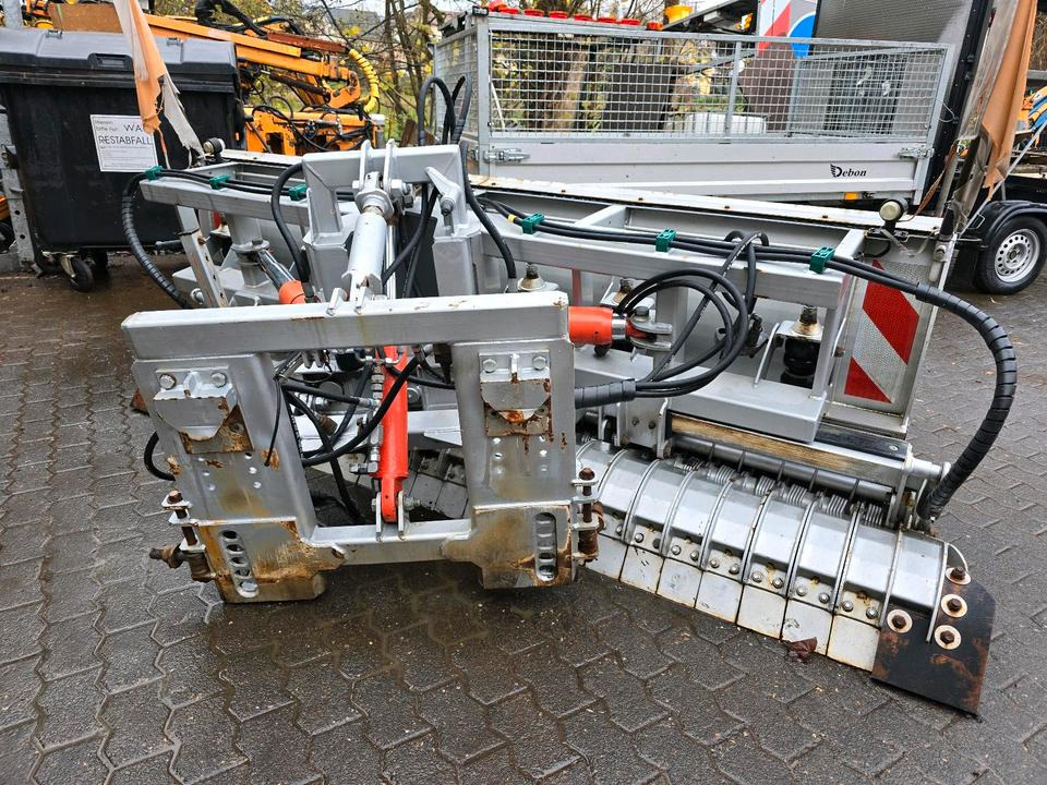Springer SSL 2902-3 Schneepflug Schneeschild Schneeschieber Unimog 405 U300 400 500 423 427 Schmidt Beilhack Mercedes-Benz - Отвал для снега: фото 2 Springer SSL 2902-3 Schneepflug Schneeschild Schneeschieber Unimog 405 U300 400 500 423 427 Schmidt Beilhack Mercedes-Benz - Отвал для снега: фото 2
