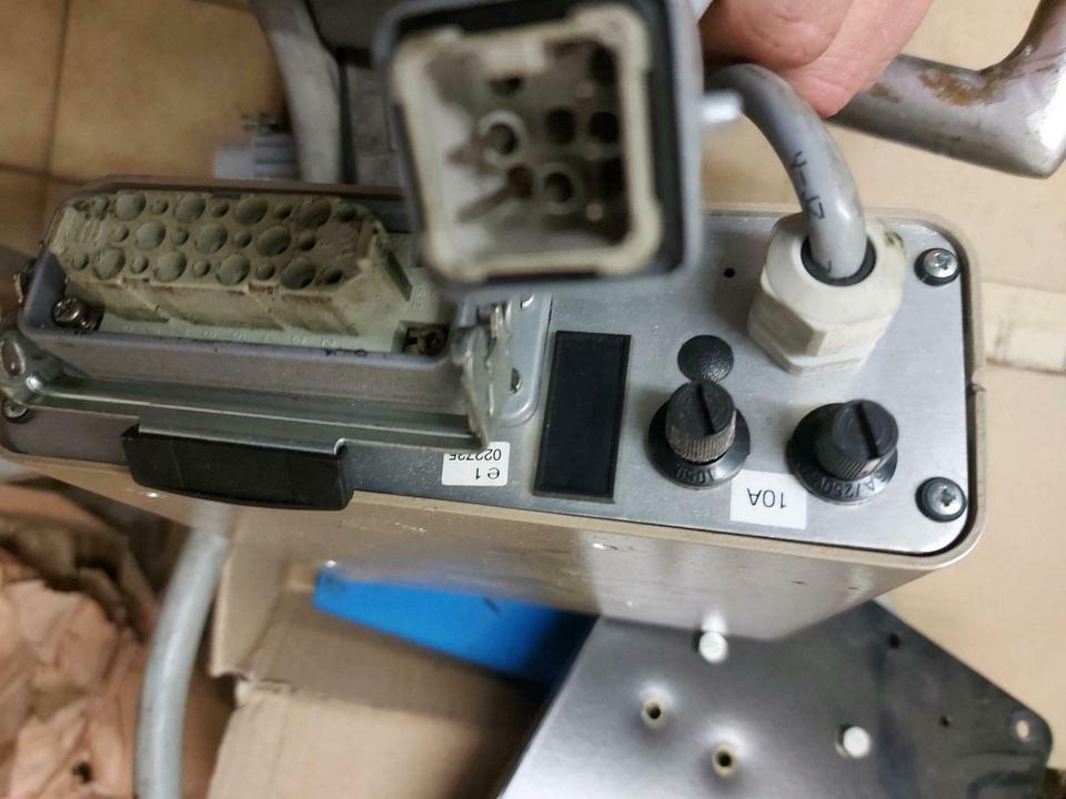 Steuerung Bedienung Küpper Weisser Salzstreuer Bedienpult - Электрическая система для Коммунальной и специальной техники: фото 3 Steuerung Bedienung Küpper Weisser Salzstreuer Bedienpult - Электрическая система для Коммунальной и специальной техники: фото 3