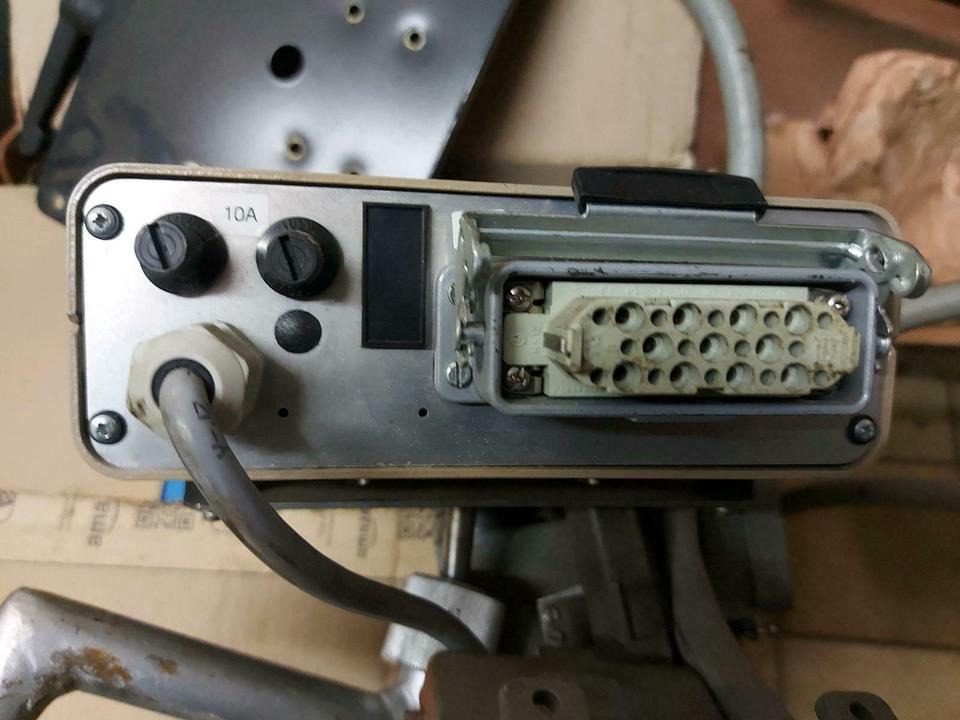 Steuerung Bedienung Küpper Weisser Salzstreuer Bedienpult - Электрическая система для Коммунальной и специальной техники: фото 2 Steuerung Bedienung Küpper Weisser Salzstreuer Bedienpult - Электрическая система для Коммунальной и специальной техники: фото 2