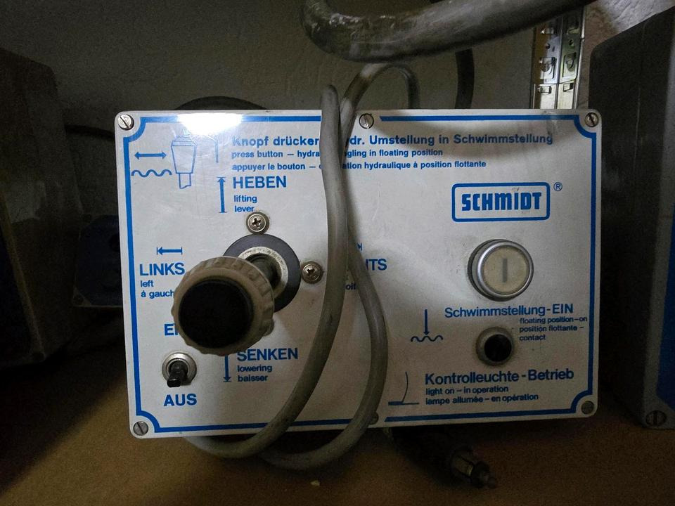 Schmidt Schneepflug Steuerung Bordcomputer Bedienung Bedienteil Bedienpult Controller Winterdienst Schneeschieber - Запчасти для Снегоуборочных машин: фото 1 Schmidt Schneepflug Steuerung Bordcomputer Bedienung Bedienteil Bedienpult Controller Winterdienst Schneeschieber - Запчасти для Снегоуборочных машин: фото 1