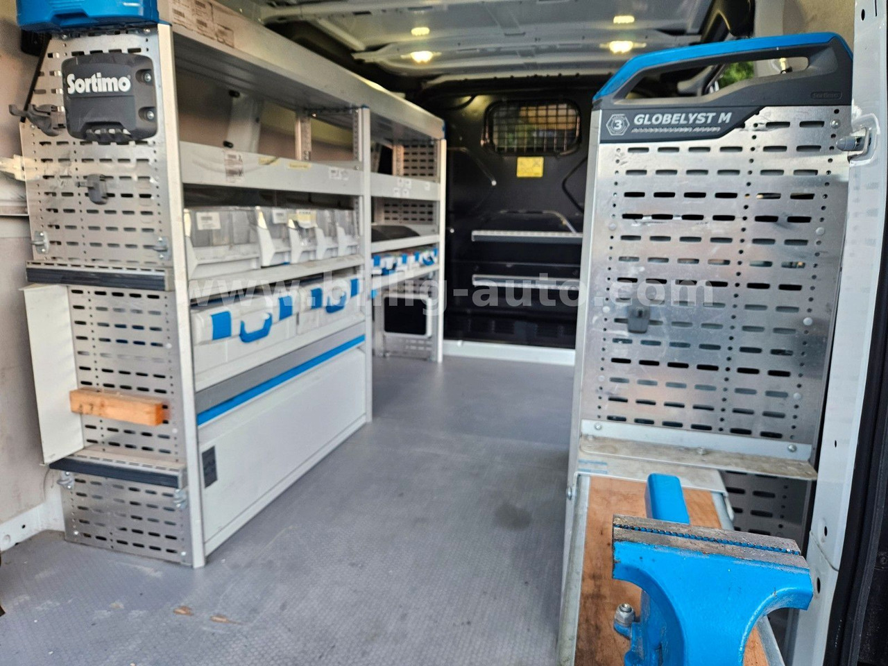 Ford Transit Custom Sortimo Werkstatt AHK 1.Hd - Цельнометаллический фургон: фото 5 Ford Transit Custom Sortimo Werkstatt AHK 1.Hd - Цельнометаллический фургон: фото 5