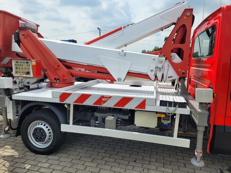 Iveco Daily 35S12 podnośnik koszowy 21 m Multitel MX210 - Грузовик с подъемником: фото 5 Iveco Daily 35S12 podnośnik koszowy 21 m Multitel MX210 - Грузовик с подъемником: фото 5