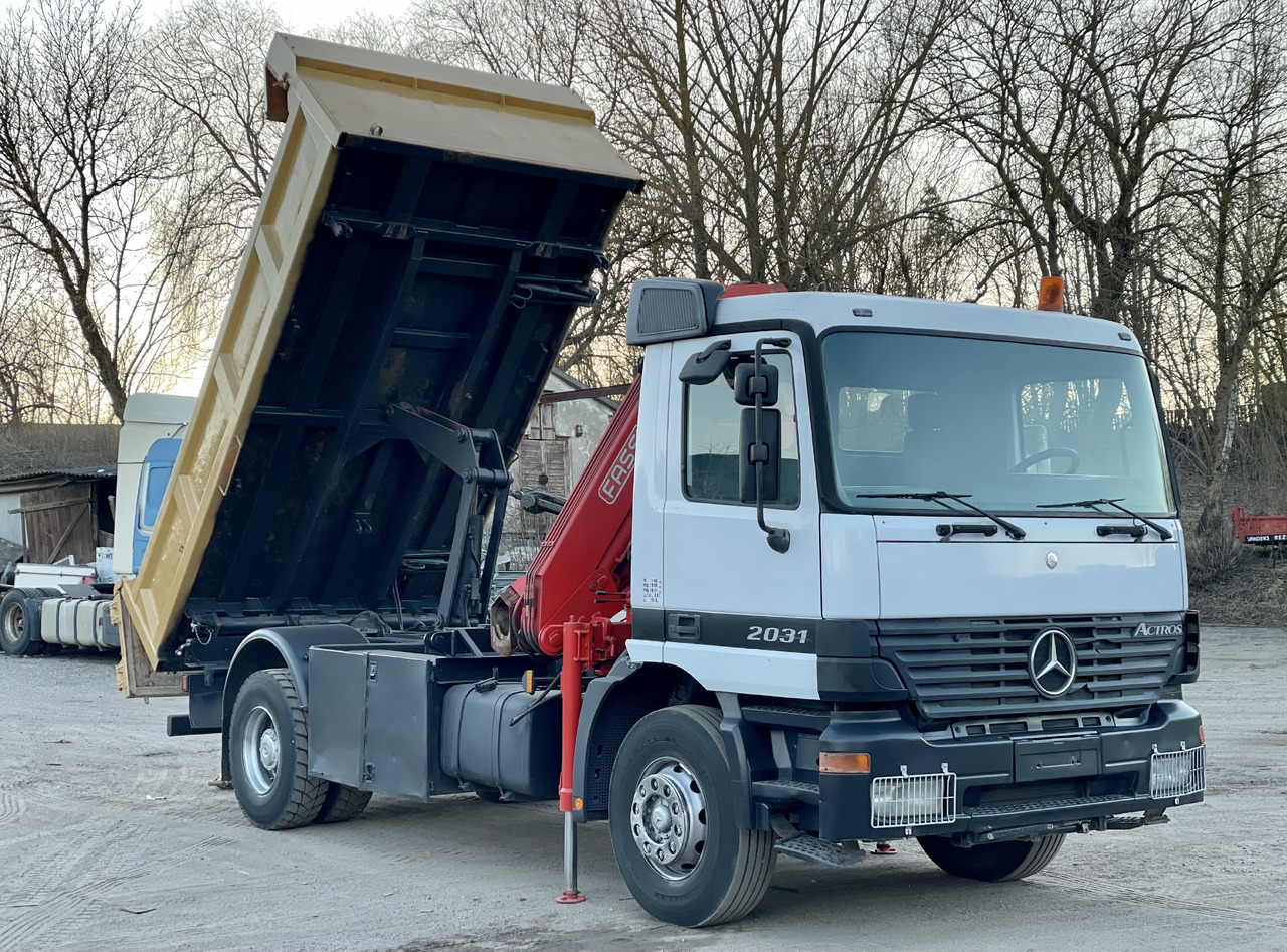 MERCEDES-BENZ ACTROS - Самосвал: фото 2 MERCEDES-BENZ ACTROS - Самосвал: фото 2