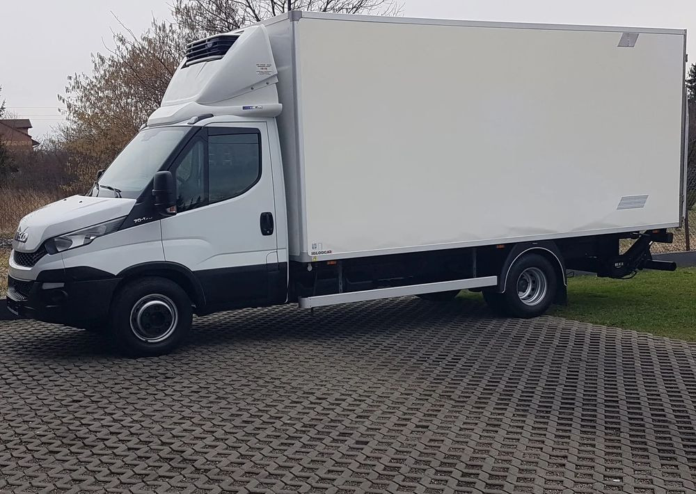 Iveco Daily 70-170 WINDA CHŁODNIA 10EP AGREGAT IZOTERMA - Рефрижератор: фото 2 Iveco Daily 70-170 WINDA CHŁODNIA 10EP AGREGAT IZOTERMA - Рефрижератор: фото 2