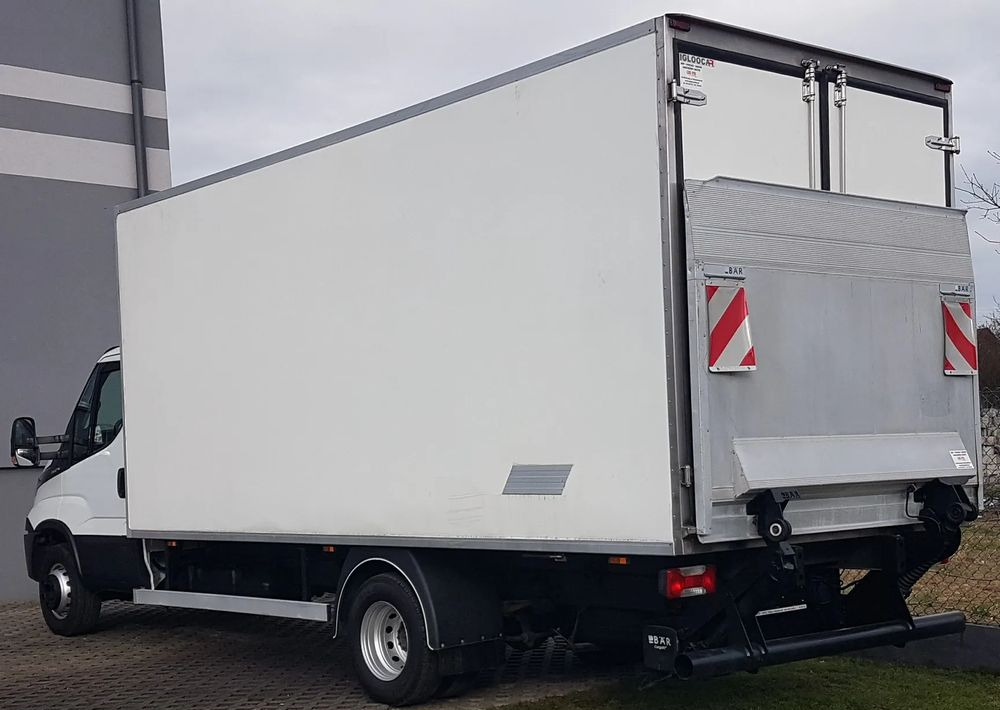 Iveco Daily 70-170 WINDA CHŁODNIA 10EP AGREGAT IZOTERMA - Рефрижератор: фото 3 Iveco Daily 70-170 WINDA CHŁODNIA 10EP AGREGAT IZOTERMA - Рефрижератор: фото 3