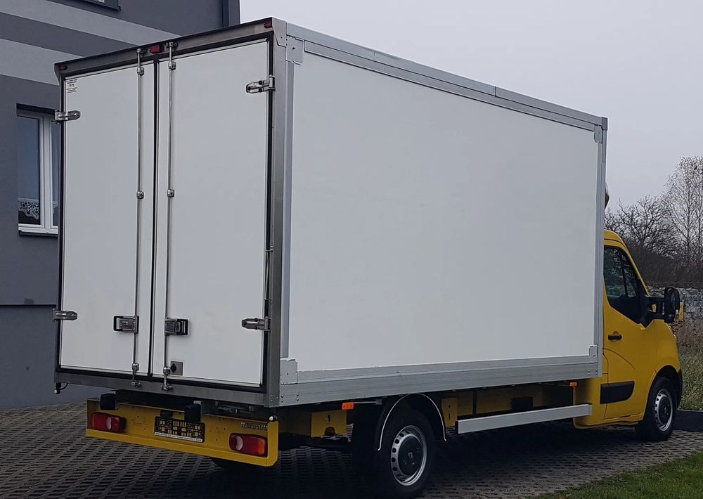 Renault MASTER KONTENER 8EP 4,21x2,23x2,22 KLIMA MANUAL KRAJOWY 6-BIEGÓW - Фургон с закрытым кузовом: фото 4 Renault MASTER KONTENER 8EP 4,21x2,23x2,22 KLIMA MANUAL KRAJOWY 6-BIEGÓW - Фургон с закрытым кузовом: фото 4