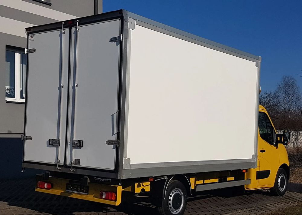 Renault MASTER KONTENER 8EP 4,22x2,23x2,22 KLIMA KRAJOWY MANUAL 6-BIEGÓW - Фургон с закрытым кузовом: фото 4 Renault MASTER KONTENER 8EP 4,22x2,23x2,22 KLIMA KRAJOWY MANUAL 6-BIEGÓW - Фургон с закрытым кузовом: фото 4